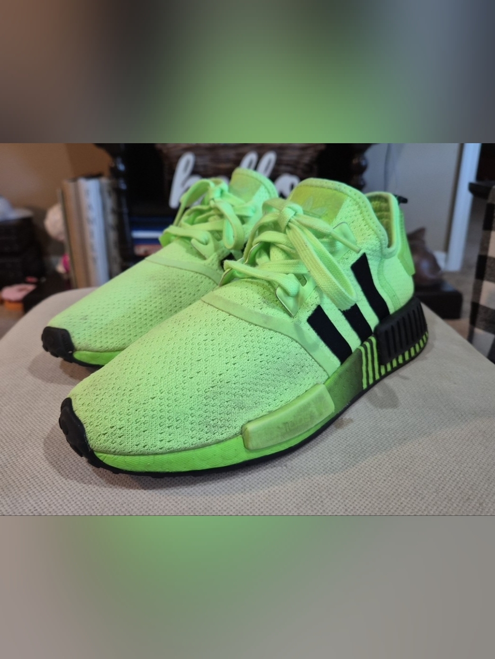 Men's Adidas NMD_R1 "Glitch - Signal Green" (FV3647) Sz. 8.5